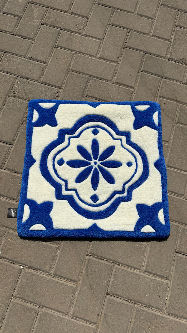 Arabesque Tile Tufted Rug